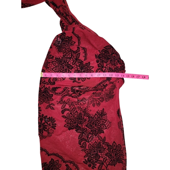 Red/Black Skirt Set - Picture 9 of 10